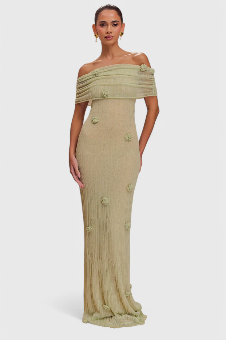 Barbara Robe Tricot Off-Shoulder à Appliques Florales 3D et Ourlet Queue de Poisson