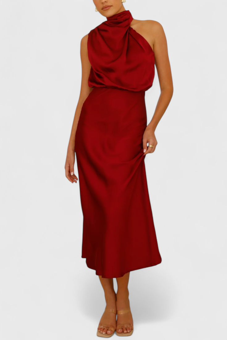 Rina Robe Droite Halter Drapée et Silhouette Élancée