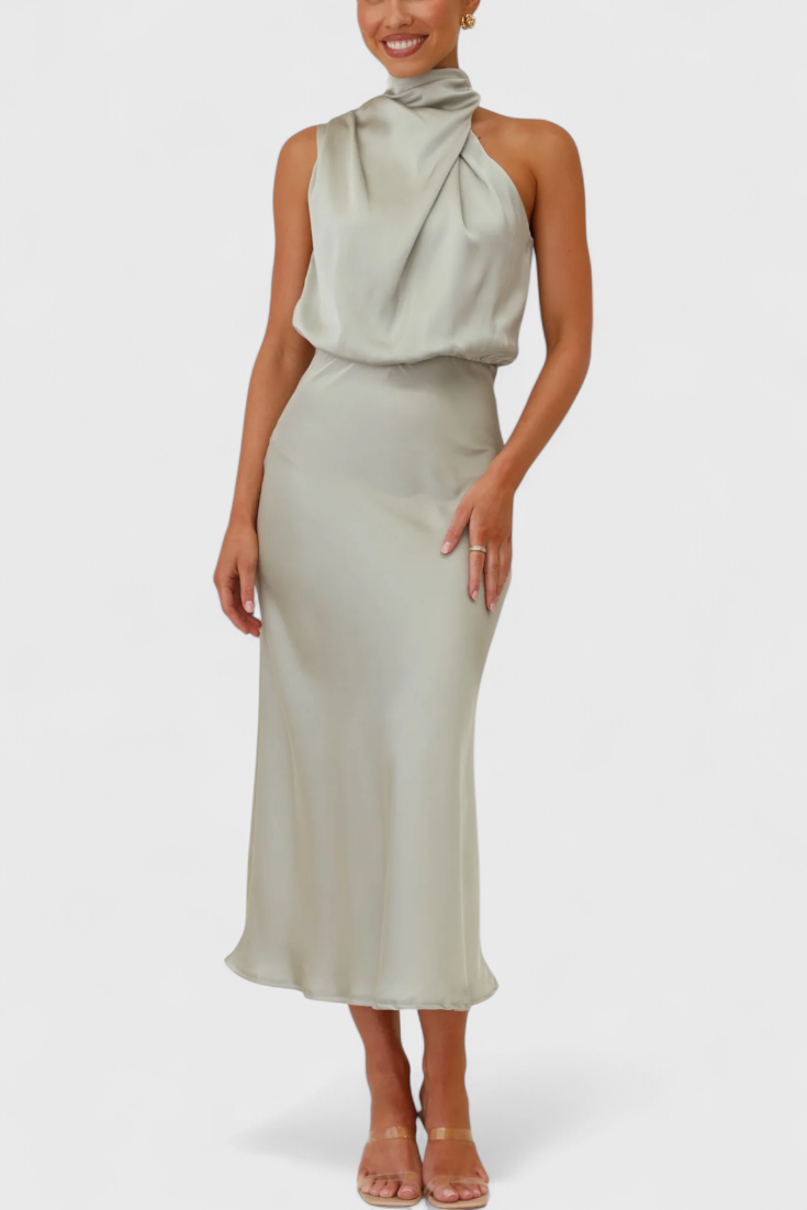 Rina Robe Droite Halter Drapée et Silhouette Élancée