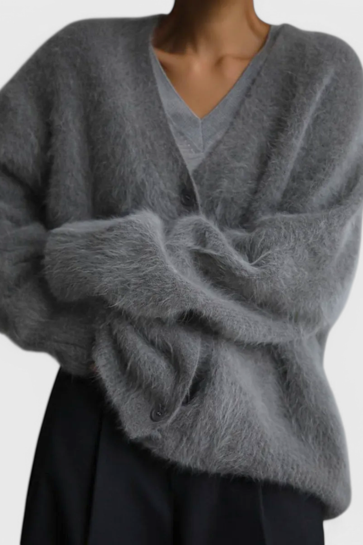 Daniela Cardigan en Cachemire Doux et Intemporel