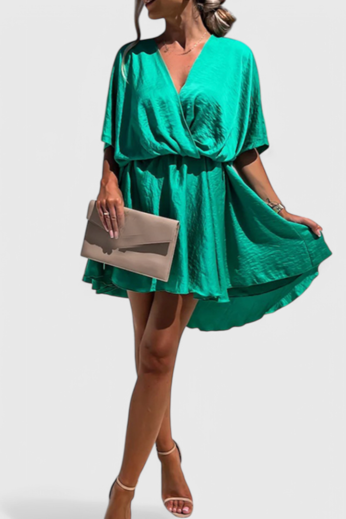 Alexandra Robe Classique à Silhouette Intemporelle et Coupe Flatteuse