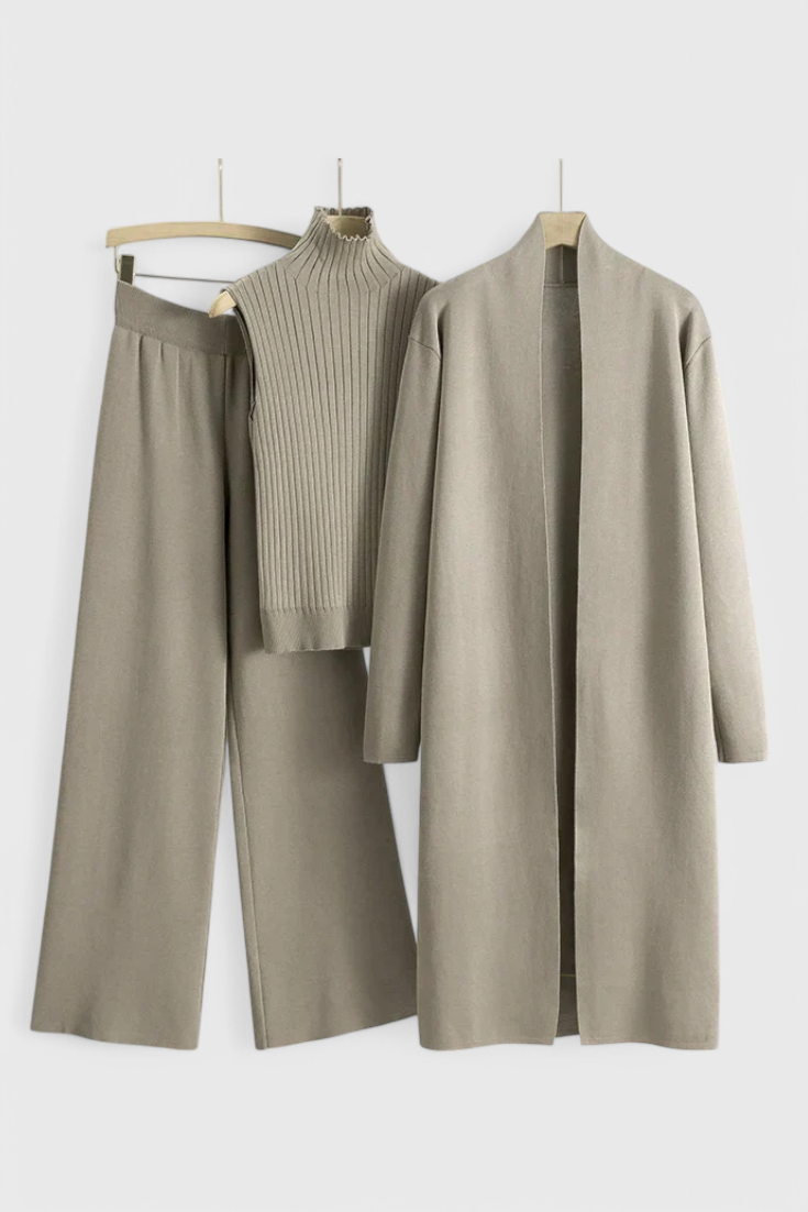 Mahalia Ensemble 3 Pièces en Tricot Doux à Coupe Élégante