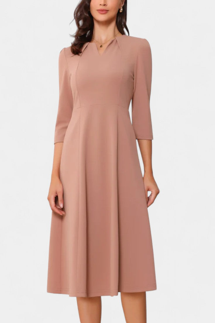 Nairi Robe Ligne A Unie à Encolure Échancrée et Manches Trois-Quarts