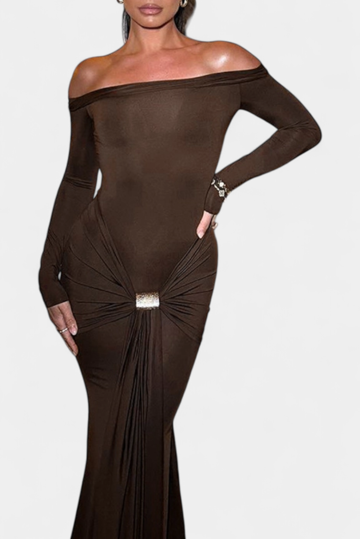 Vesna Robe Ajustée à Décolleté Asymétrique et Manche Longue