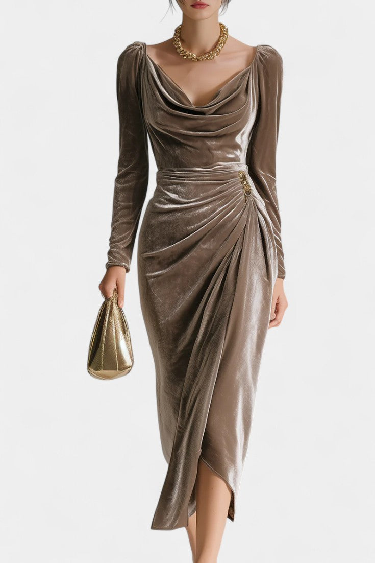 Chérane Robe Midi en Velours à Décolleté Froncé et Jupe Tulipe