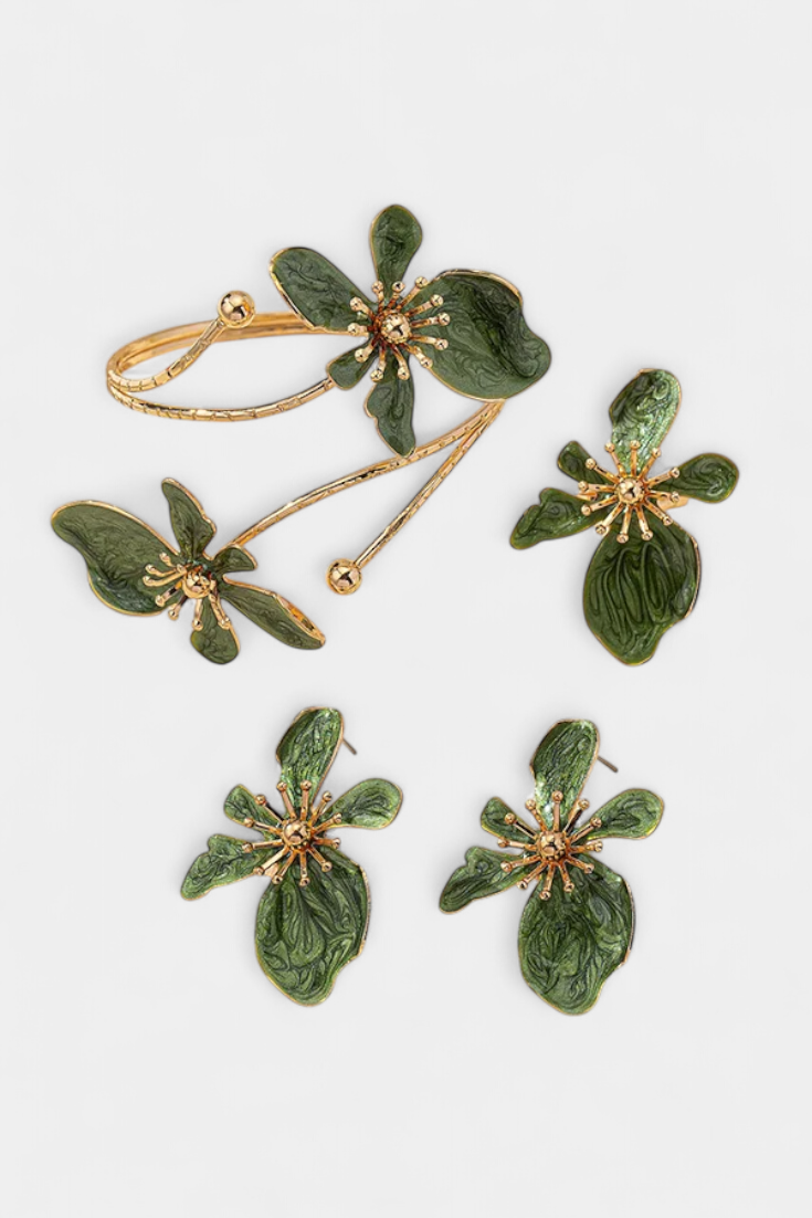 Set d'Accessoires Floraux : Bracelet, Boucles d'Oreilles et Bagues