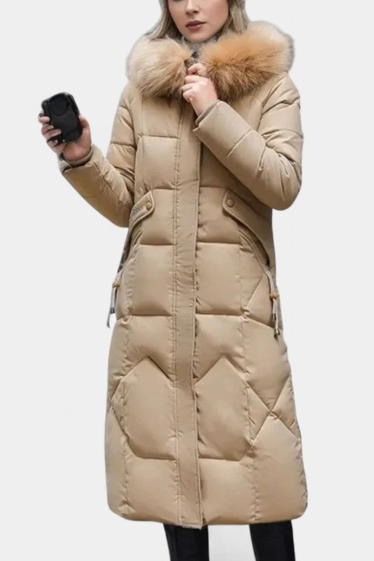 Maisha Manteau d’Hiver à Capuche Décorative et Coupe Féminine