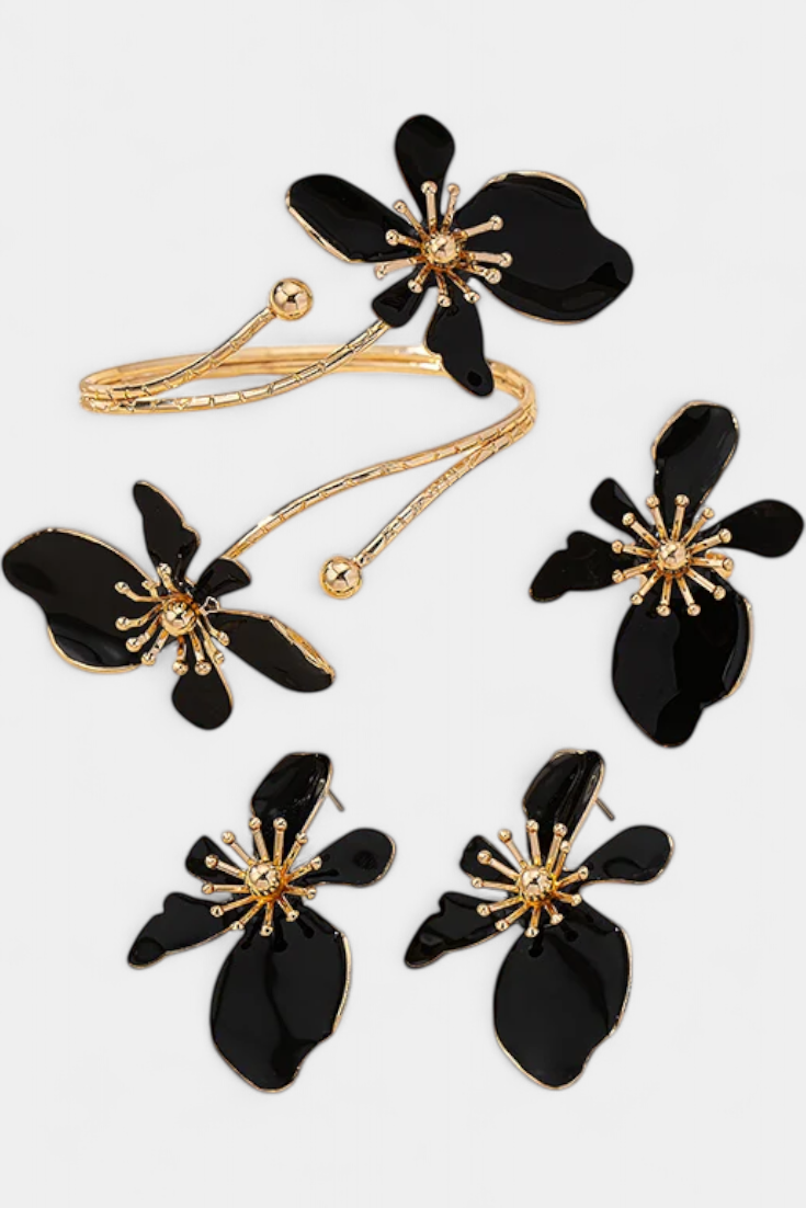 Set d'Accessoires Floraux : Bracelet, Boucles d'Oreilles et Bagues