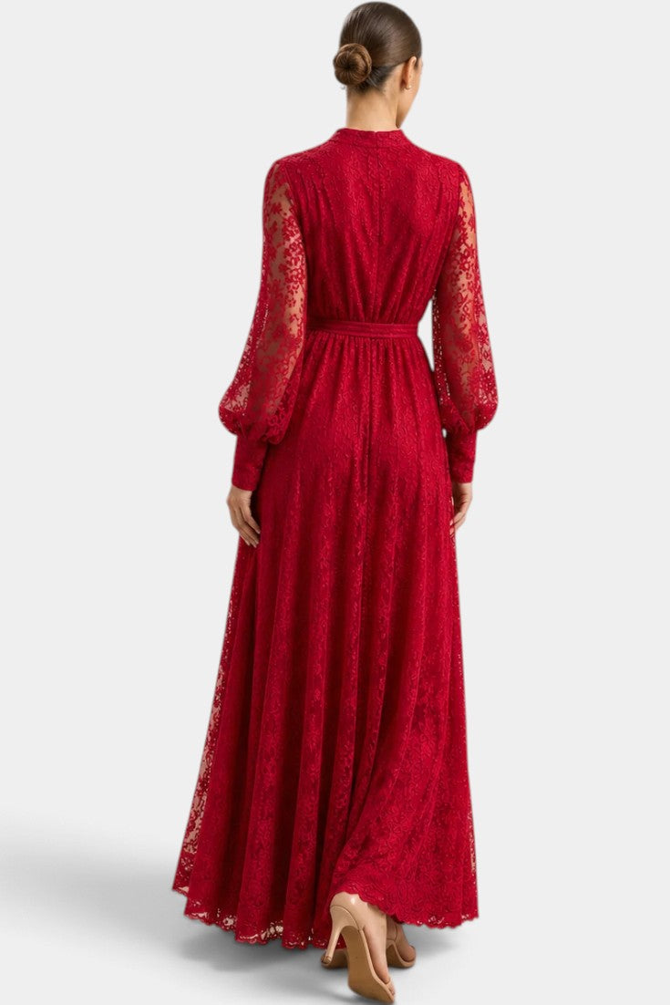 Robe longue plissée Mahaute Mélusine avec taille nouée et manches 3/4, tissu léger et élégant.
