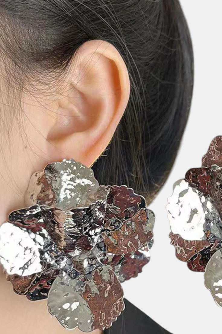 Éclatantes Boucles d'Oreilles Fleuries