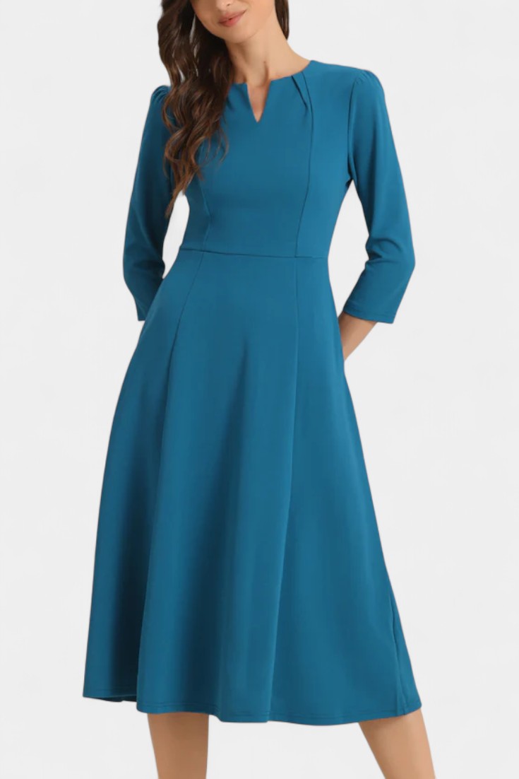 Nairi Robe Ligne A Unie à Encolure Échancrée et Manches Trois-Quarts