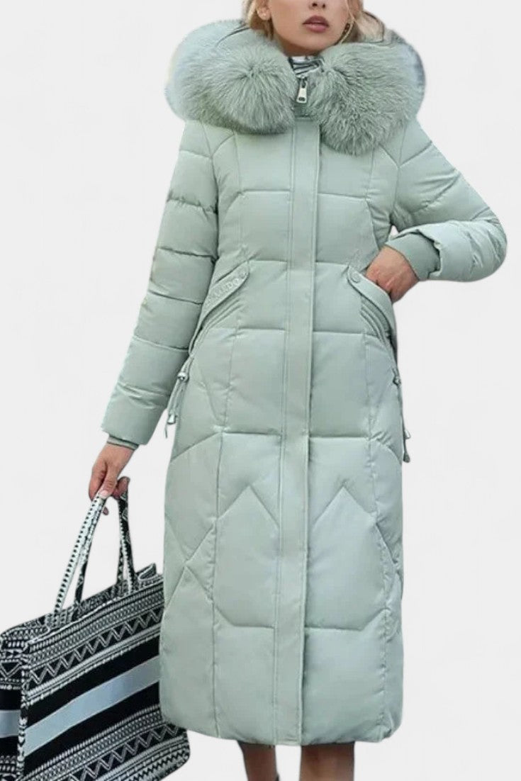 Maisha Manteau d’Hiver à Capuche Décorative et Coupe Féminine