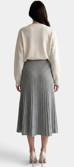 Jupe plissée longue gris Mahaute Belisaria à taille haute et coupe évasée, style élégant et tendance.