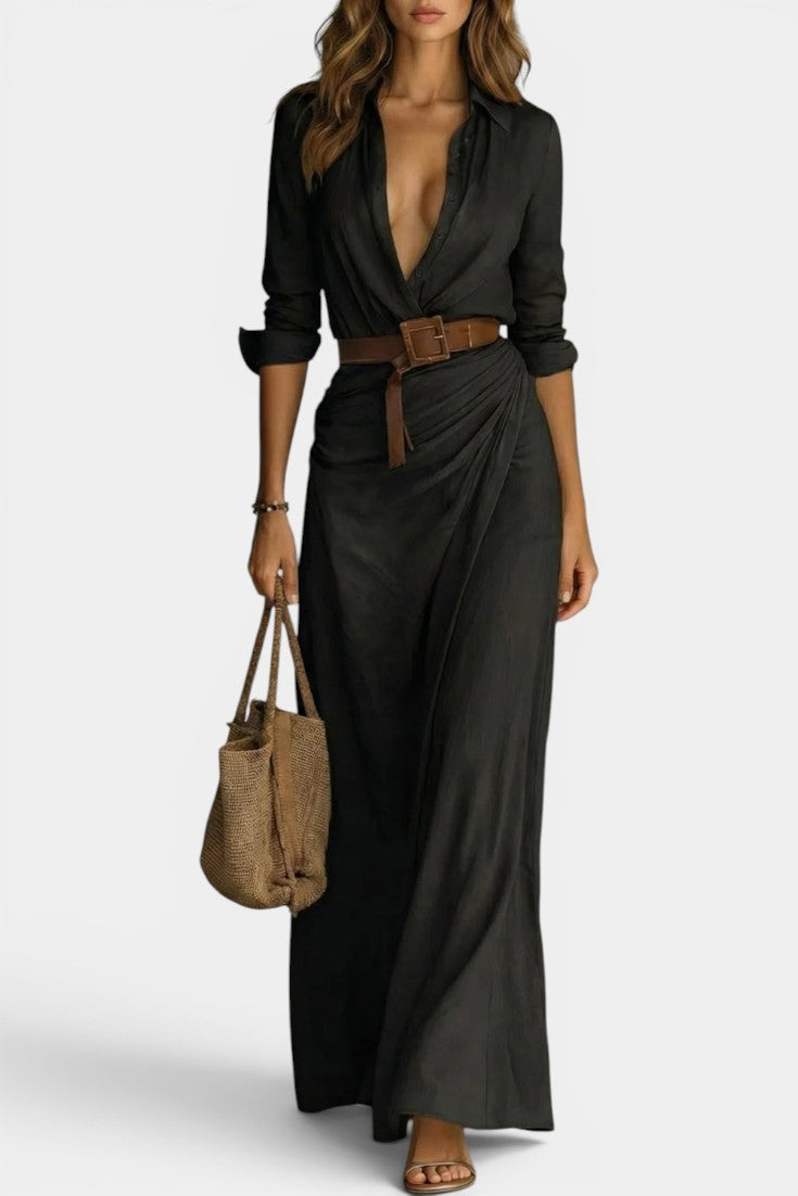 Robe longue chemise Mahaute Souline avec col V et drapé latéral, en tissu noir élégant, parfaite pour une tenue sophistiquée.