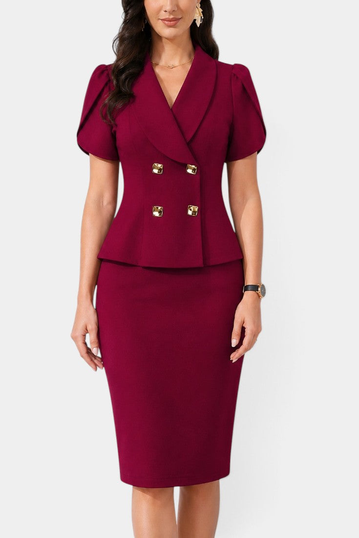 Ensemble blazer à double boutonnage et jupe crayon Mahaute de couleur bourgogne, veste élégante et jupe ajustée.