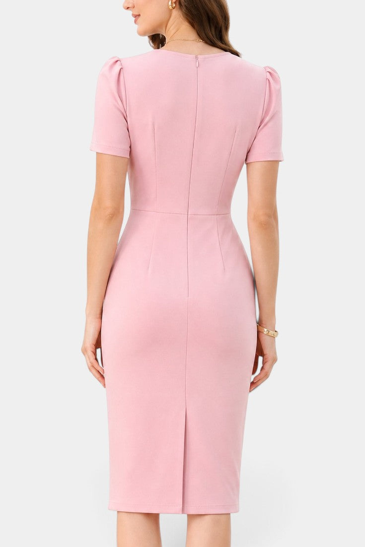 Robe mi-longue ajustée Mahaute Gaudencia rose avec drapé latéral et manches courtes vue de dos
