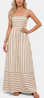 Robe longue à rayures Mahaute Hannelore avec bretelles fines et dos découpé, style élégant et léger.