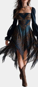 Robe mi-longue asymétrique Mahaute Leocadia avec imprimé, encolure carrée et manches longues, portée élégante et moderne.