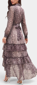 Robe longue en mousseline imprimé léopard avec volants et ceinture de la marque Mahaute, fluide et élégante.