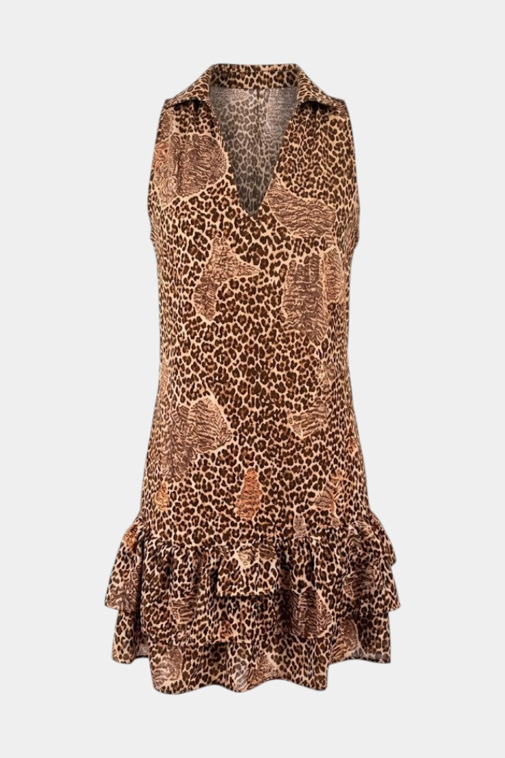 Robe courte halter imprimé léopard Mahaute, dos nu, style élégant et tendance, tissu léger et fluide pour l'été.