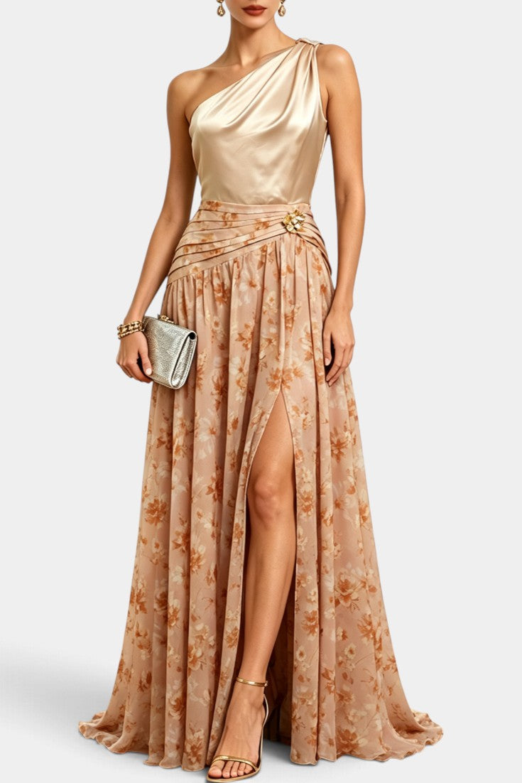 Nerea - Robe Longue Asymétrique à Épaule Dénudée, Drapé Satiné & Jupe Fleurie