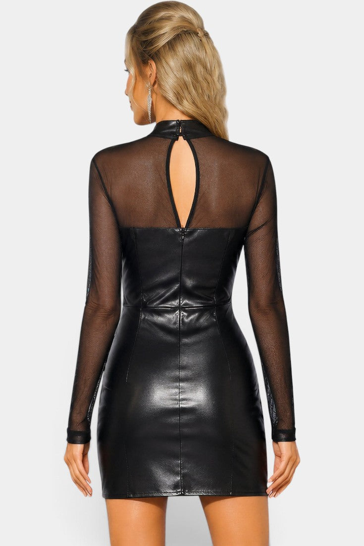 Robe courte Mahaute Severina en faux cuir noir avec empiècement transparent et manches longues, élégante et moderne.