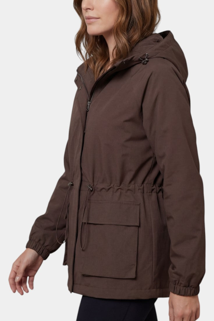 Veste parka à capuche Mahaute Solenza marron avec taille ajustable et poches plaquées, vêtement d'extérieur chaud et pratique.