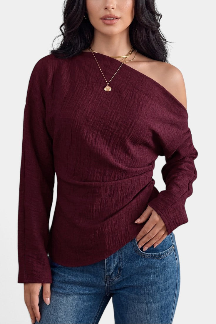 Top asymétrique à épaule dénudée Mahaute Zelmira en bordeaux, manches longues et drapé à la taille, style élégant et moderne