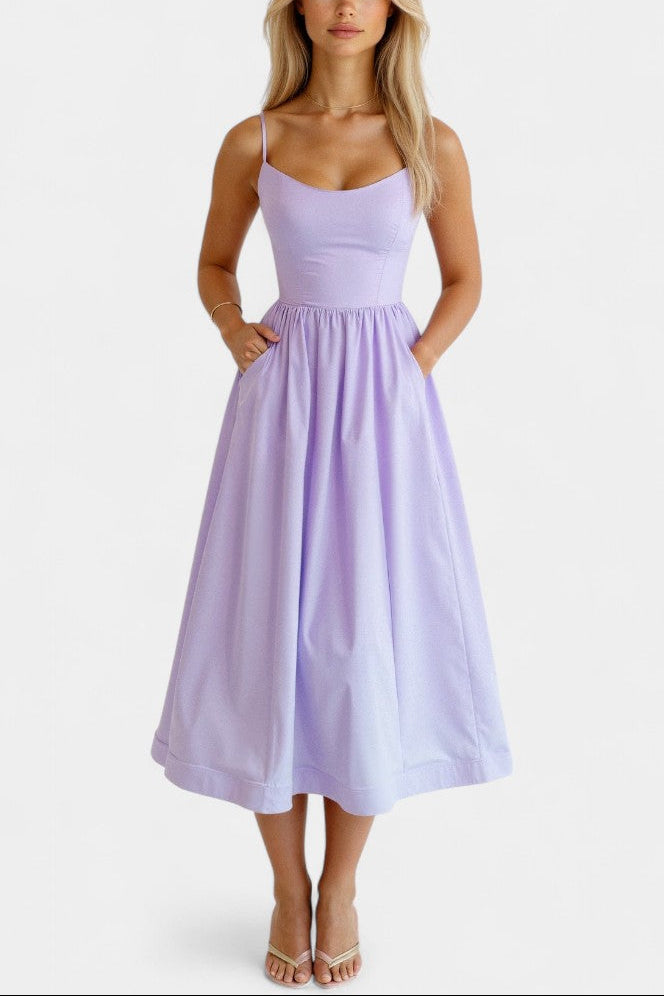 Marvelle Robe Midi Sans Manches en Tissu Fluide